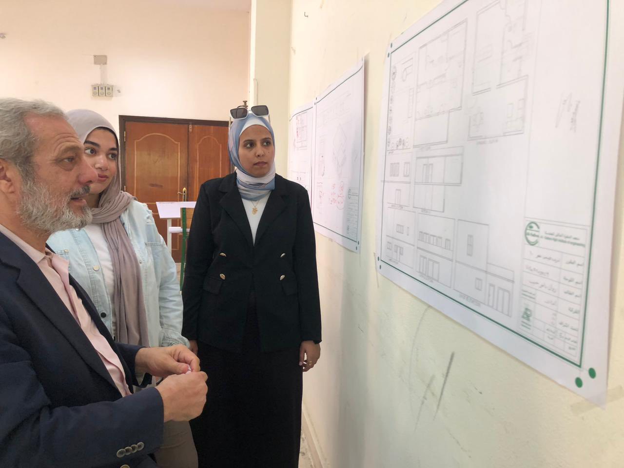 مناقشة مشاريع التدريب الصيفي لطلاب معهد الصفوة العالي للهندسة قسم الهندسة المعمارية تحت إشراف:  أ.د/ نبيل عشري د/ ضحى محمد د/ نهاد محمد م/ لميس عصام م/ محمد عبداللطيف بدوي م/ دعاء جمال م/ رحاب عبدالمنعم م/ إسراء محمد محمد