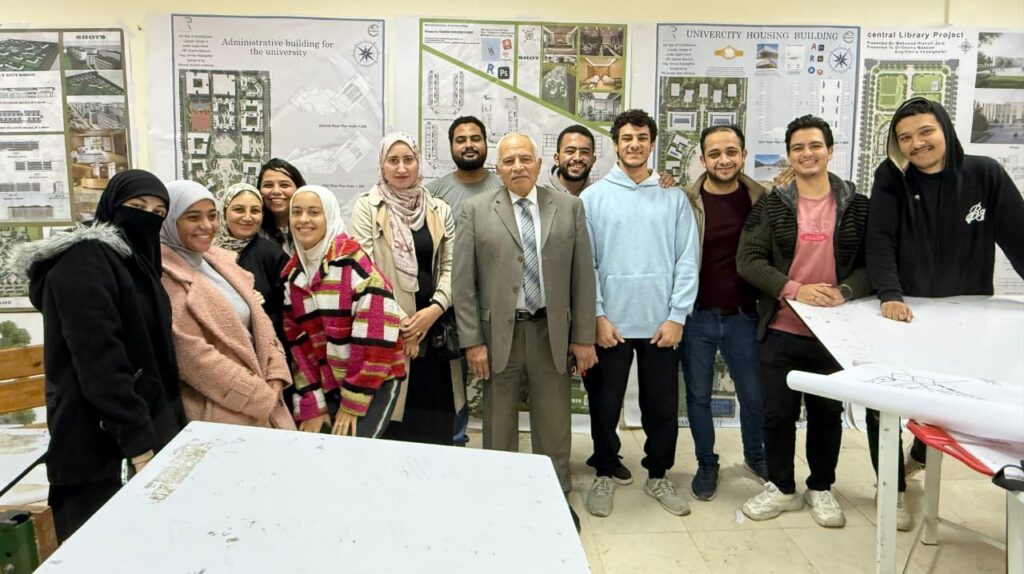 مناقشة مشروعات مادتي التصميم المعماري (٤) و مقرر اختياري (٣) تنسيق الحدائق  الفرقة الرابعة قسم الهندسة المعمارية تحت إشراف:  أ.د/ أسامة مسعود م.م/ أمنية عبدالغفار